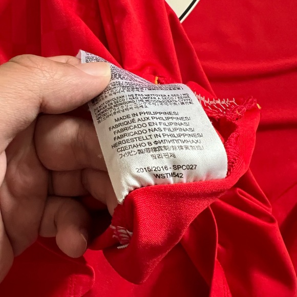 Liverpool 2015/2016 New Balance Home Shirt Jersey BENTEKE #9 - Picture 3 of 7